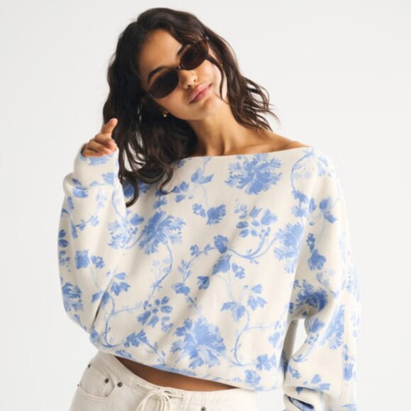 Cream Blue Floral Sunday Slash Sweatshirt Abercrombie & Fitch size SMALL - Picture 4 of 8